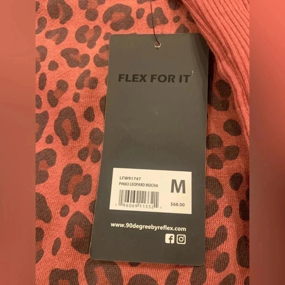 90 Degrees Leopard Mocha Size Medium Sweater - Picture 5 of 10